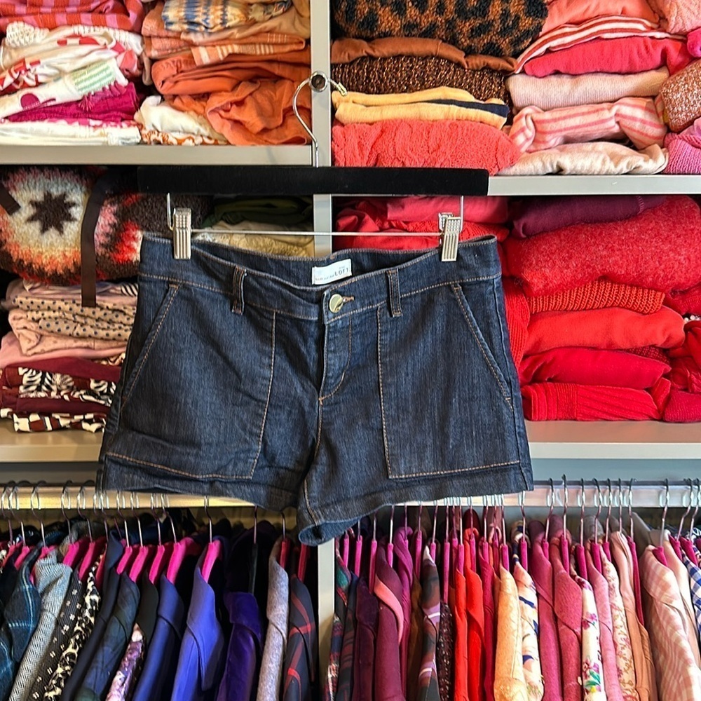 Loft 3” denim shorts size 0